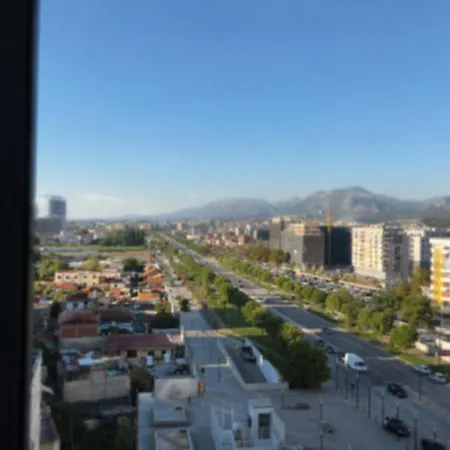 Skyline تيرانا